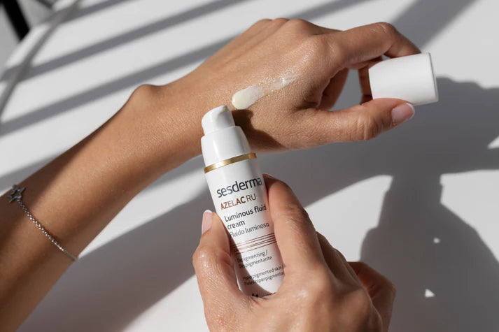SESDERMA AZELAC RU LUMINOUS FLUID CREAM SPF50 | Izgaišmojošais fluīds, 50 ml